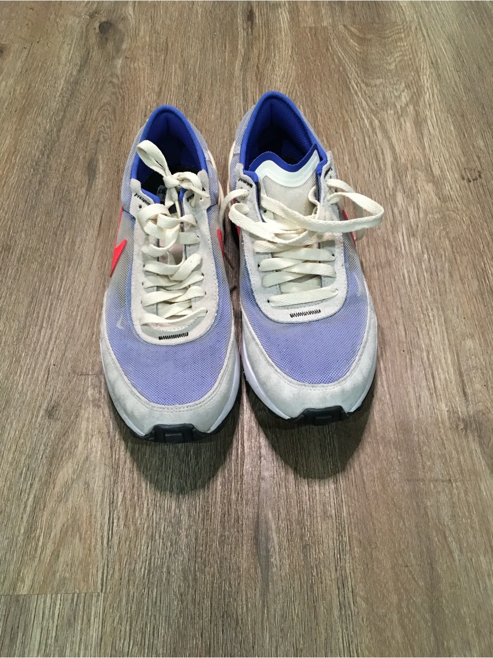 Athletic Sneakers in Light Purple and White